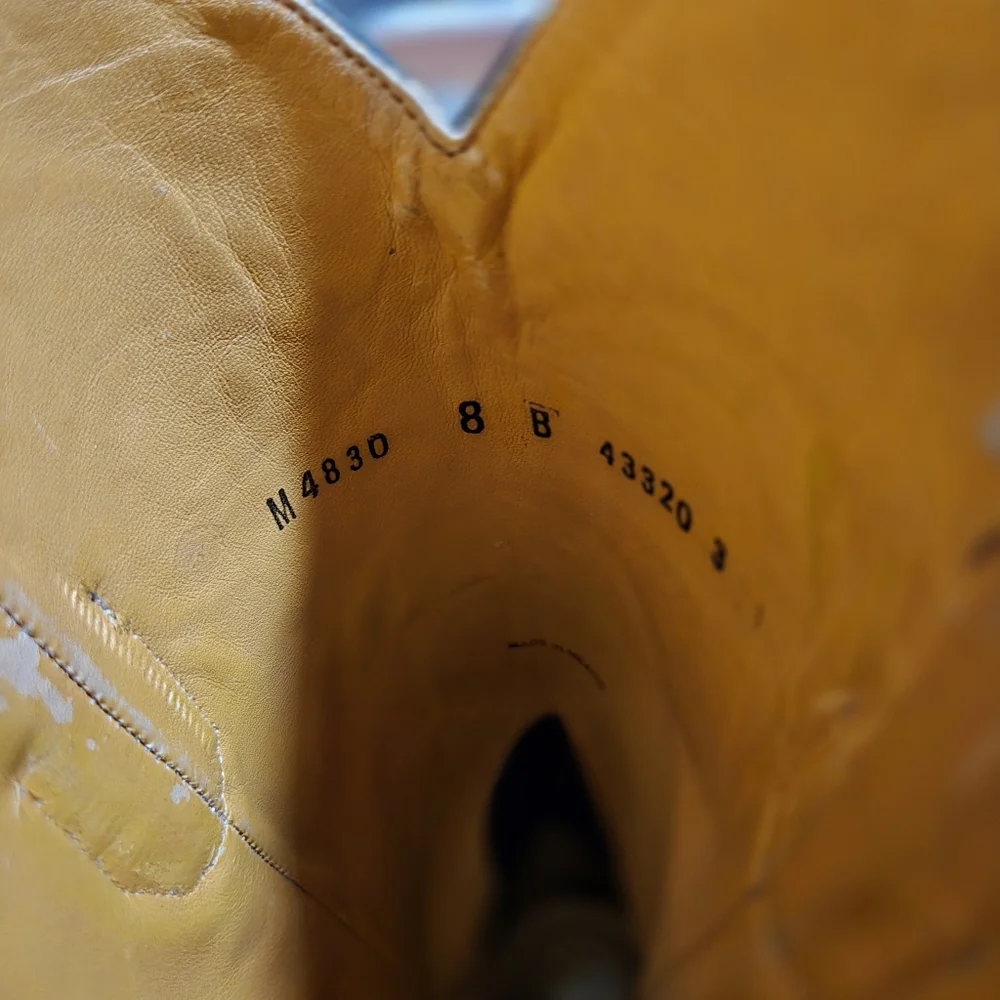 Lucchese Hypnotic sqare toe in black and bone - Picture 11 of 13